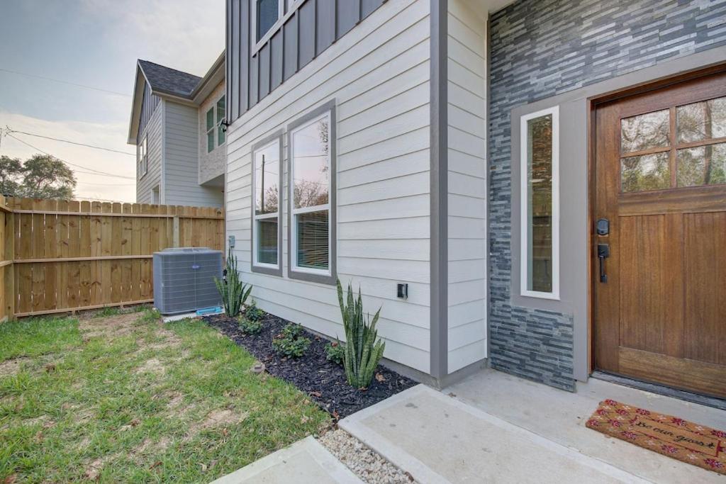 New Luxurious Double-Story Home Located In Highland Heights Houston Exterior photo